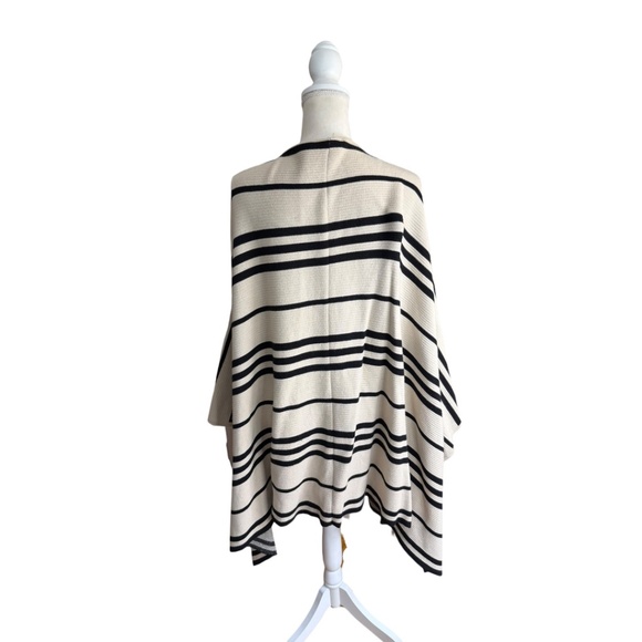 Alice & Olivia Raelyn Striped Poncho Cardigan - Picture 4 of 7
